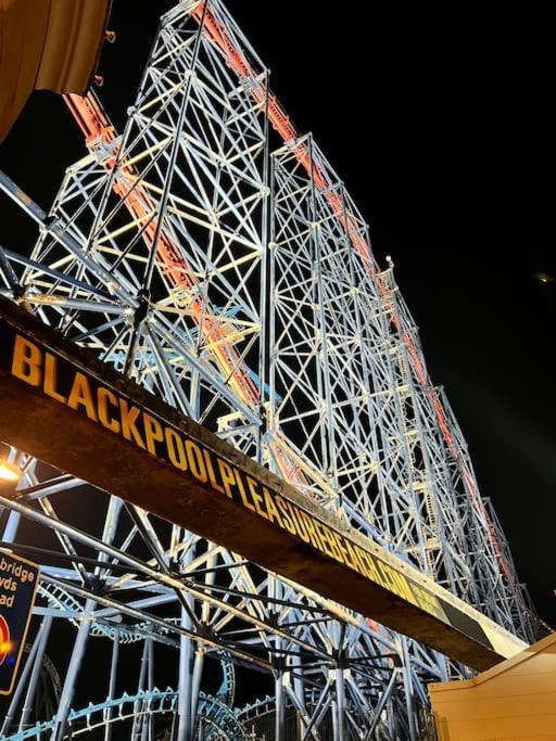 Hidden Gem W/ Parking Short Walk To Pleasure Beach Blackpool Ngoại thất bức ảnh